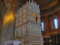 San Pietro in Ciel d'Oro als HDR